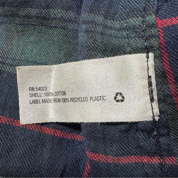 Gap The Fitted Boyfriend Plaid Button Down Shirt - Picture 6 of 7